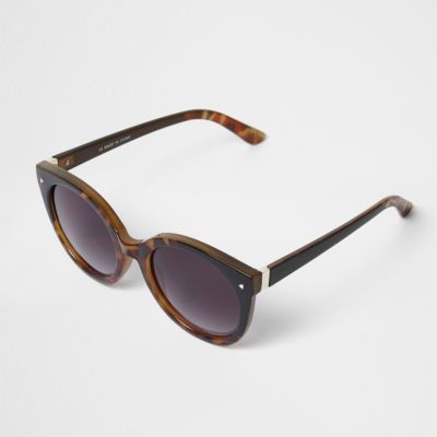 Black mix tortoiseshell cat eye sunglasses